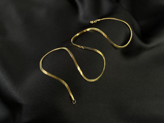 Dainty Herringbone chain